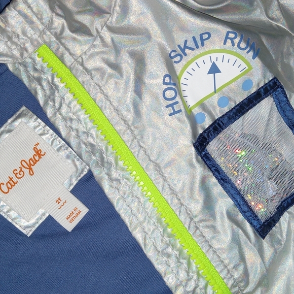 Cat & Jack Silver Space Cadet Alien Zip Up Windbreaker Raincoat size 2T - Picture 5 of 6